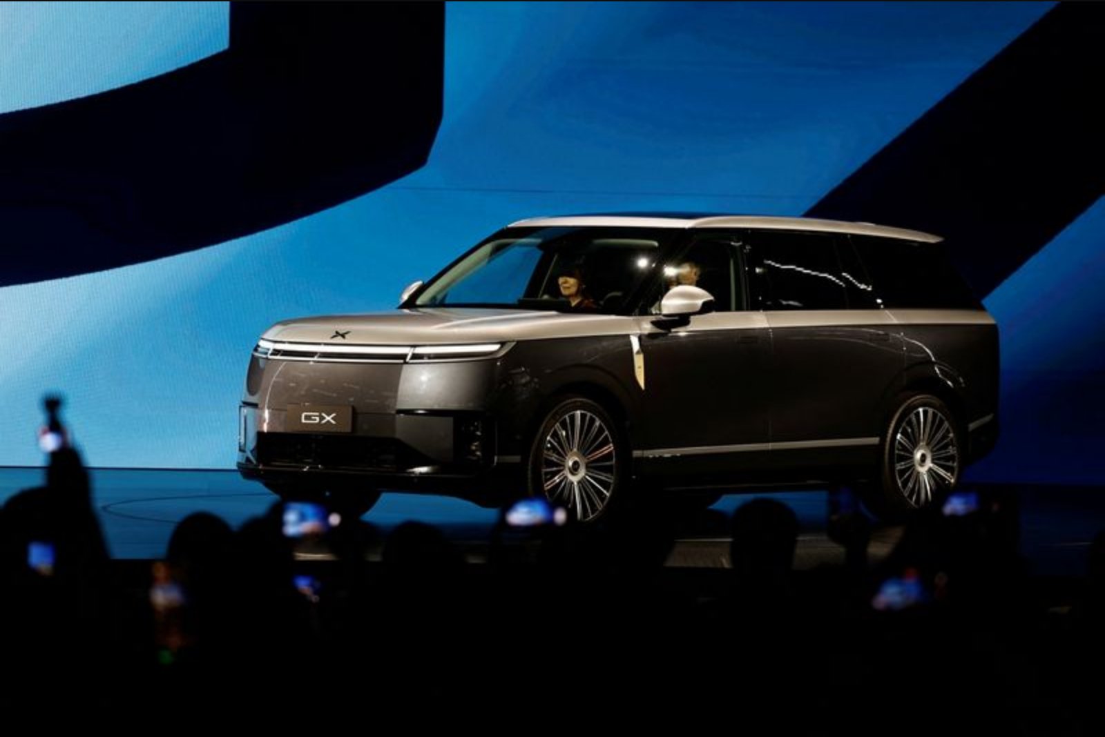 Electrified vehicles drive European sales growth as Chinese brands expand share