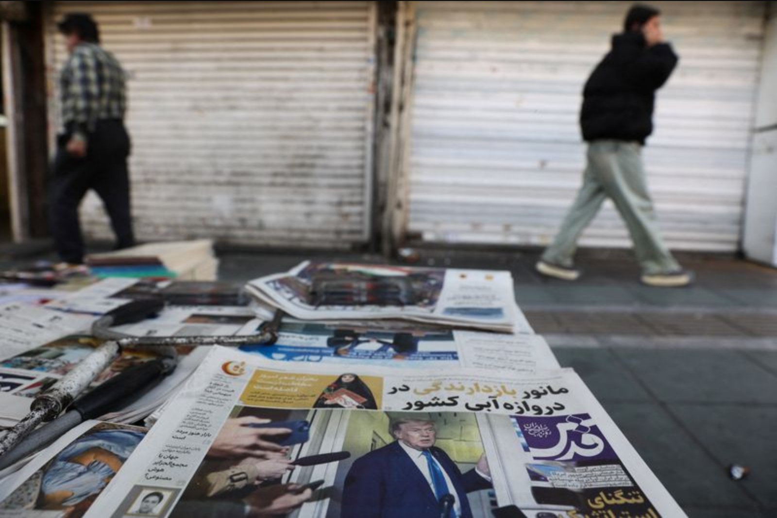 Markets Turn Cautious as U.S.-Iran Standoff and PE Redemption Moves Pressure Oil and the Dollar