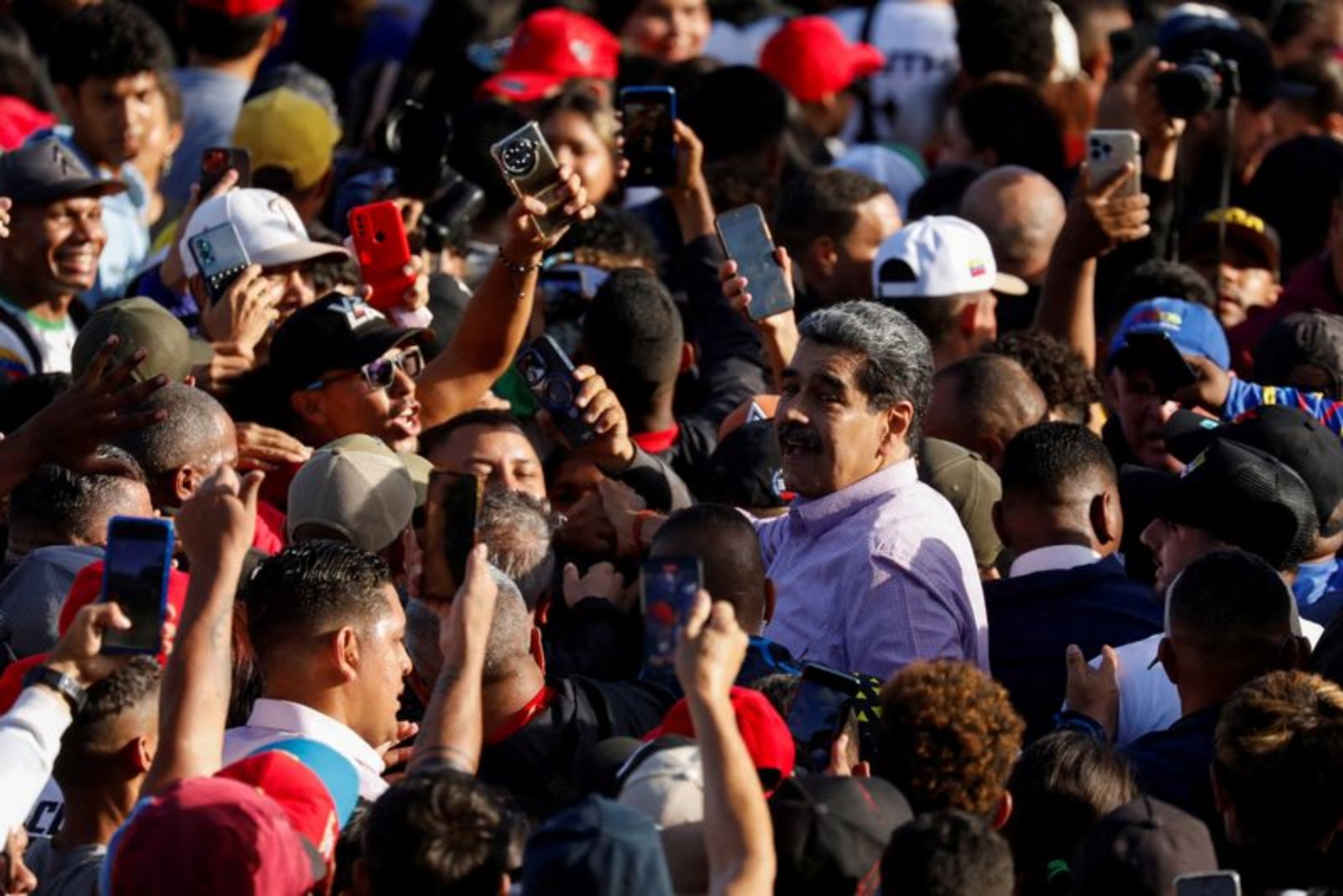 Deteriorating Party Cohesion and Faltering Handouts Threaten Socialist Party Control in Venezuela