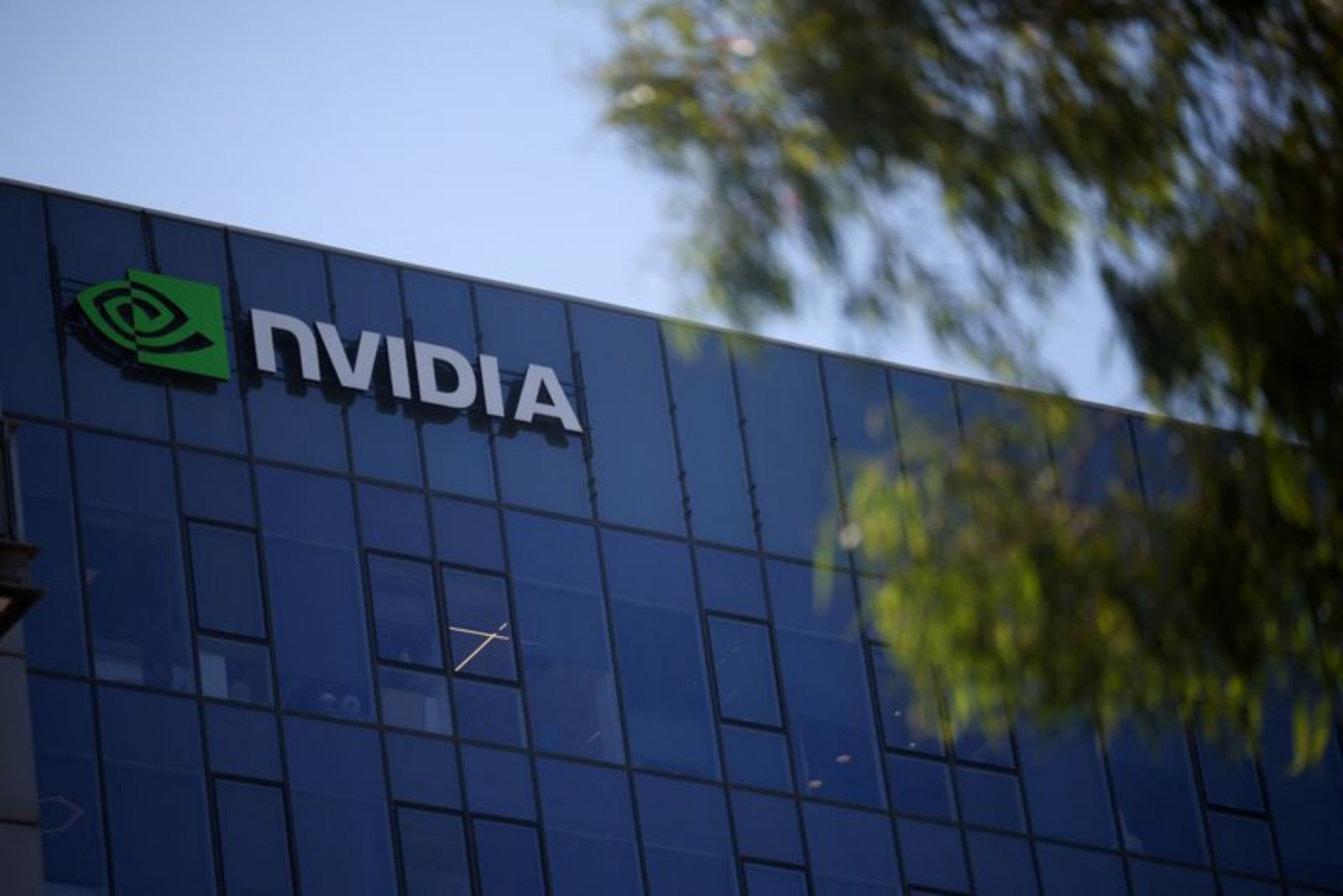 AI Earnings Propel Tech Leaders as Nvidia Extends Lead