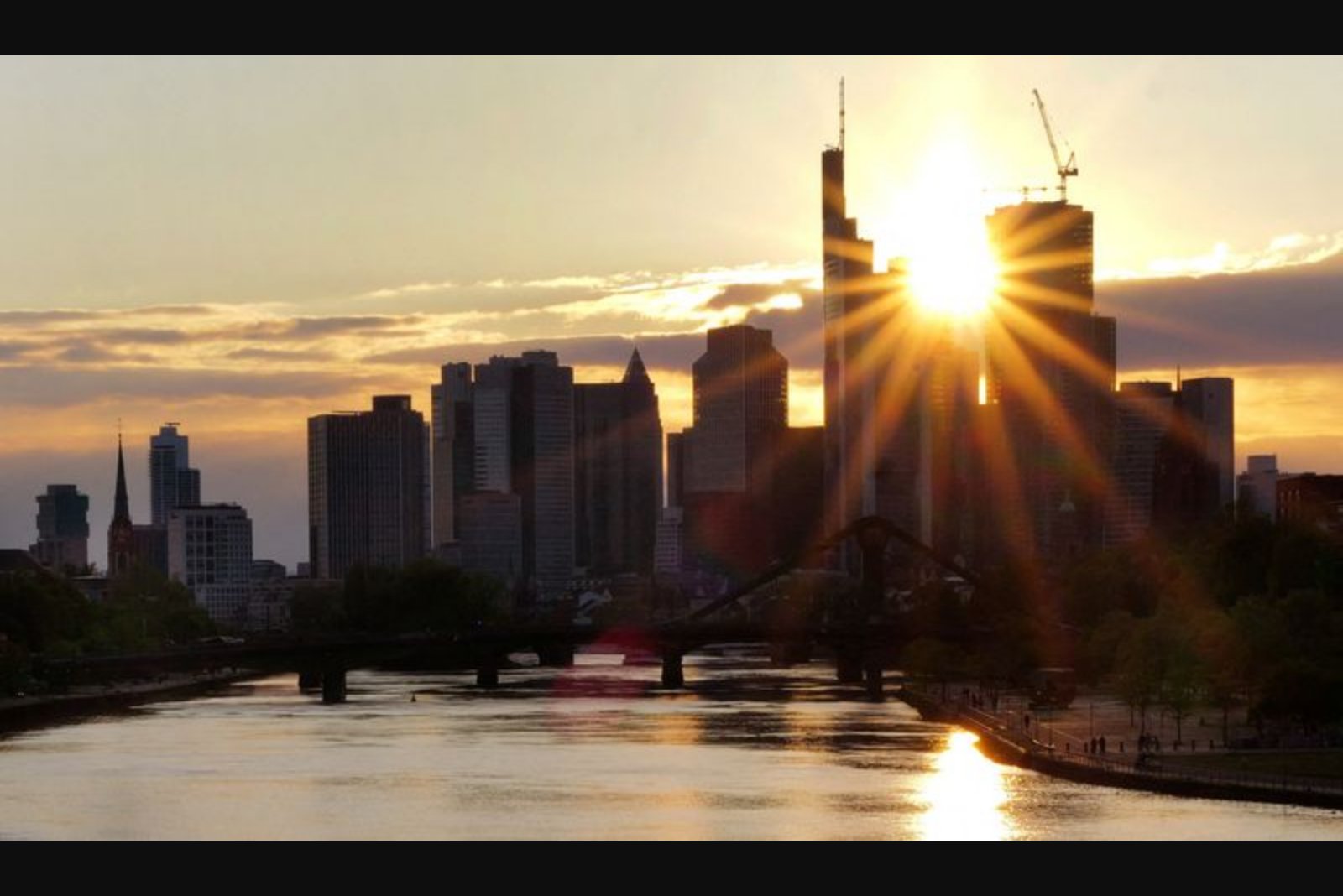 EU Commission Sees Slower Euro Zone Growth in 2026 as Middle East Conflict Drives Energy Shock