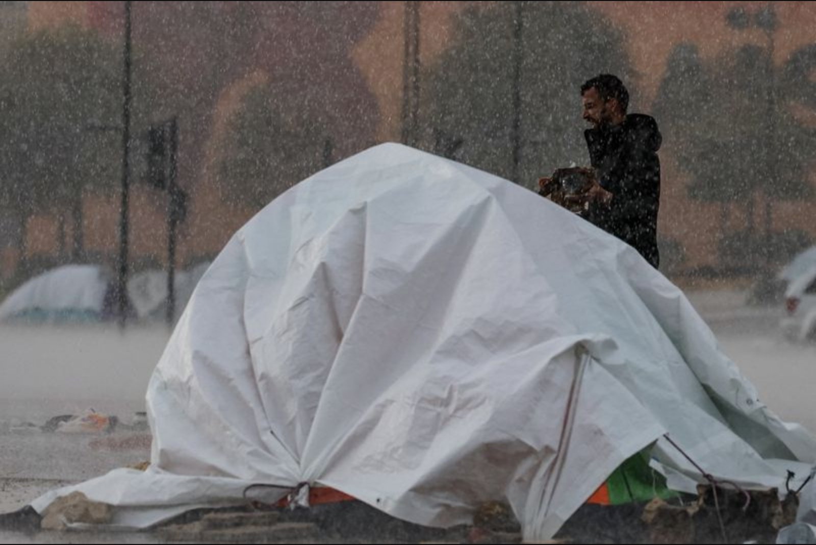 Storm Drives Displaced Lebanese into Makeshift Shelters as Collective Facilities Overflow