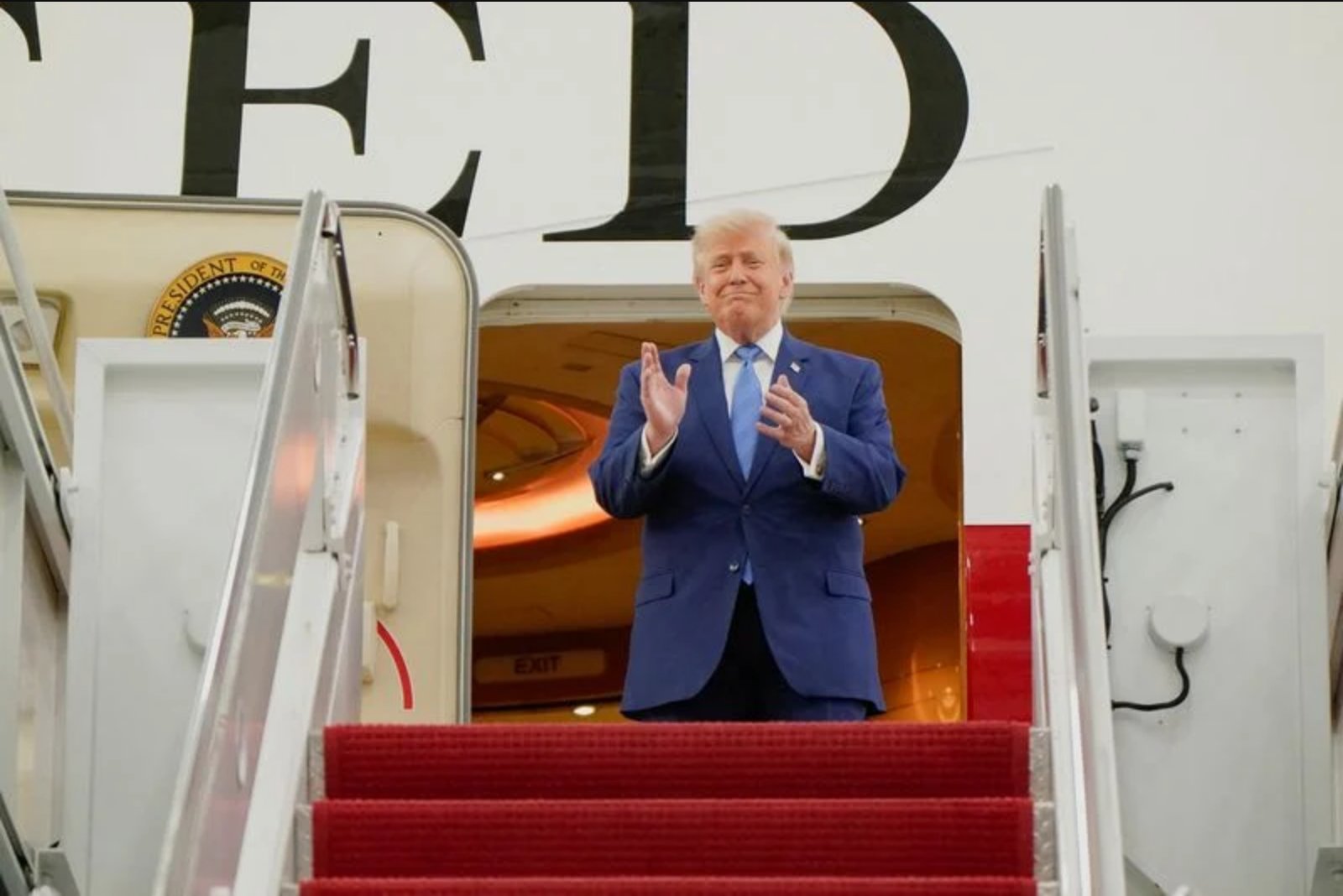Qatar-Donated 747 Arrives for White House Use as Interim Air Force One