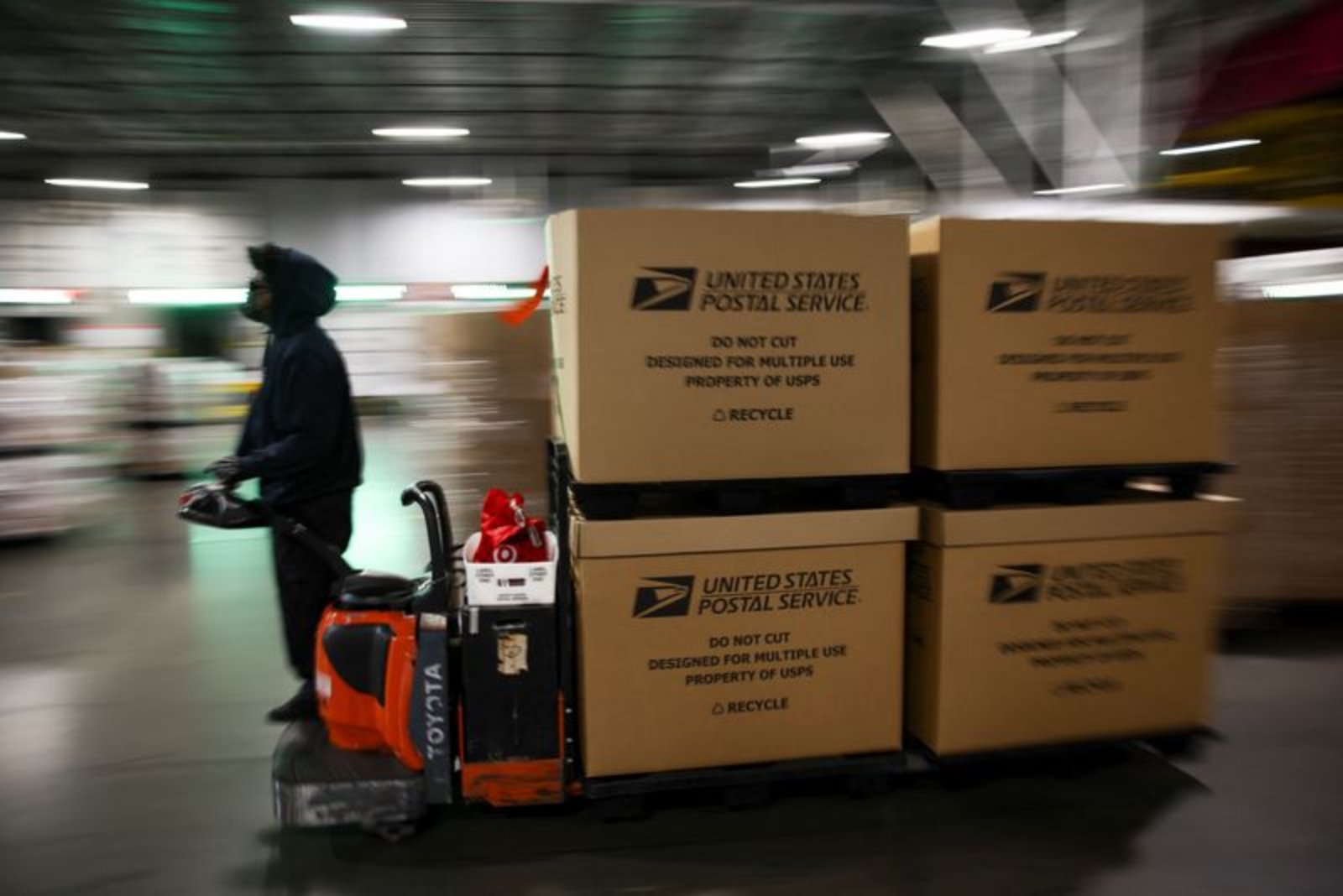 USPS Warns Congress of Imminent Cash Shortfall, Calls for Urgent Reforms