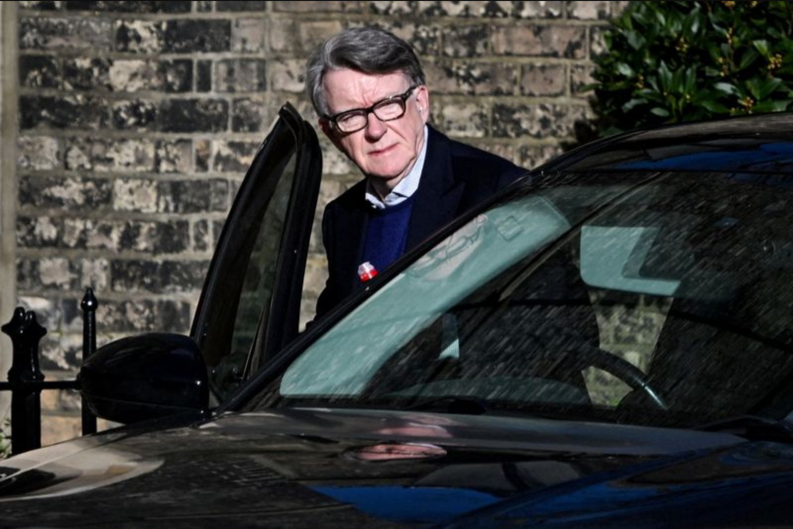Peter Mandelson Released on Bail After Arrest Over Ties to Jeffrey Epstein