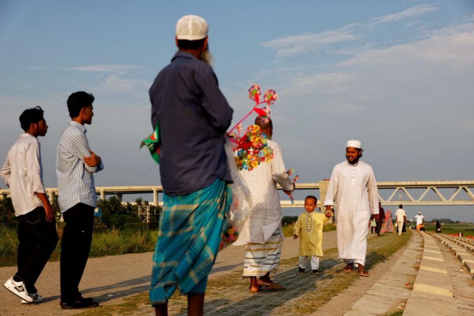 ADB Pledges $5 Billion to Bangladesh Over Five Years to Support Regional Growth