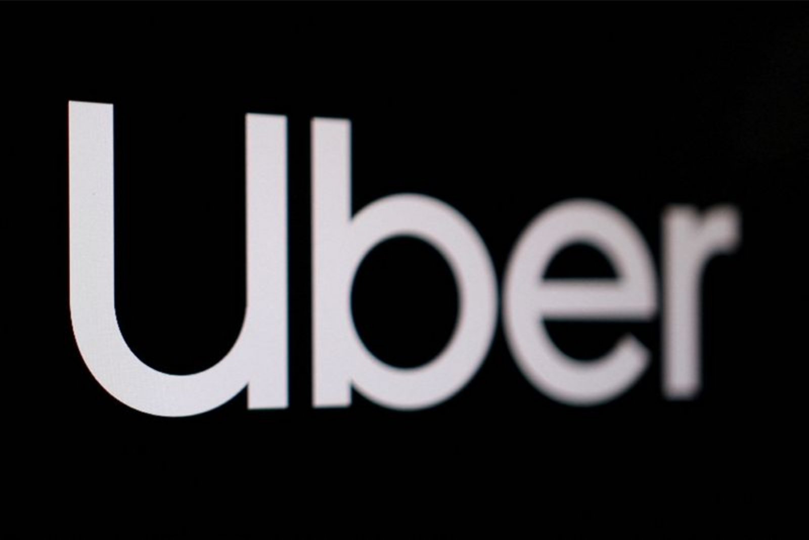 Uber Enters Talks with French Social Security Body Over Driver Classification