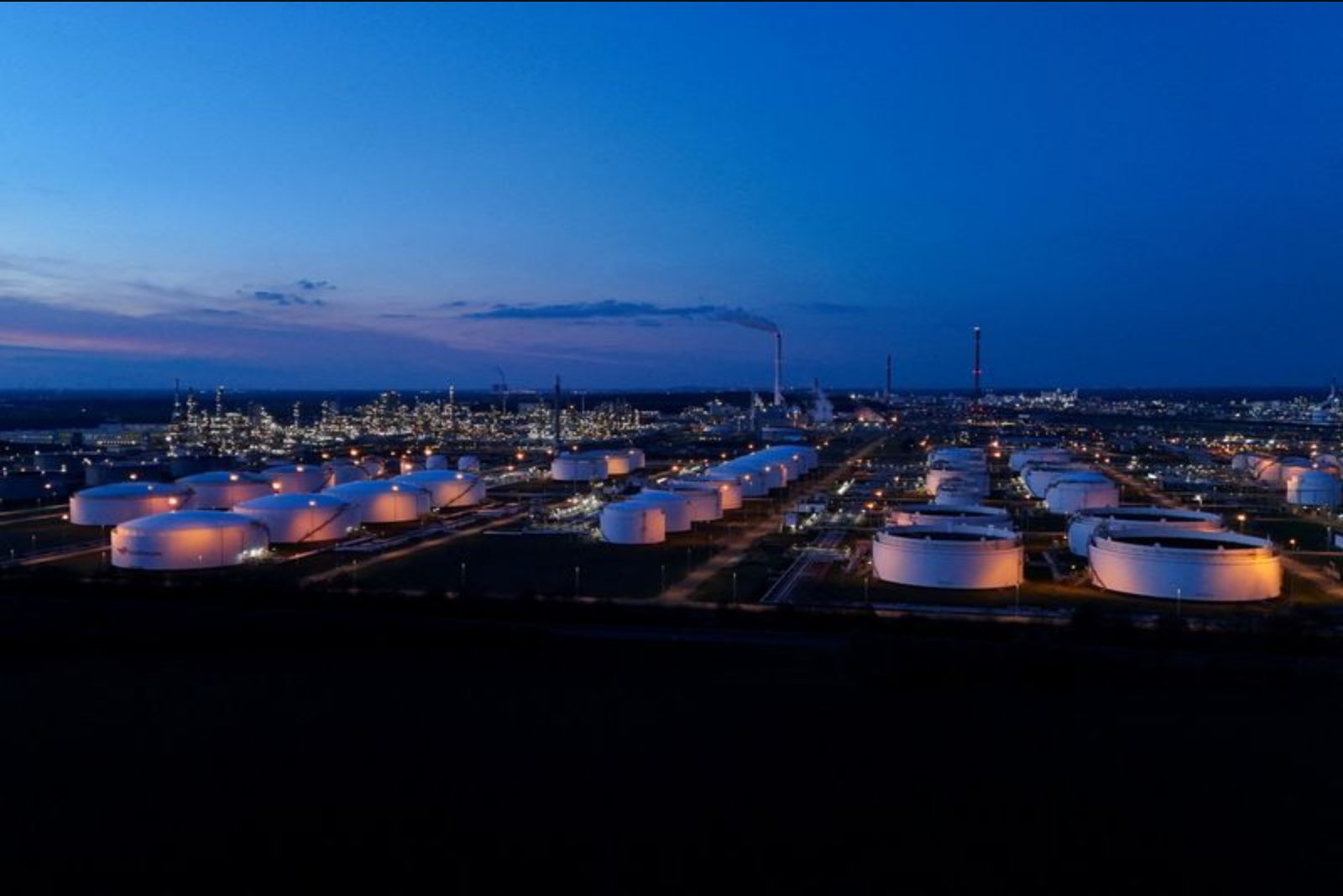 Iran conflict jolts global energy strategy, accelerates shift from fossil fuels