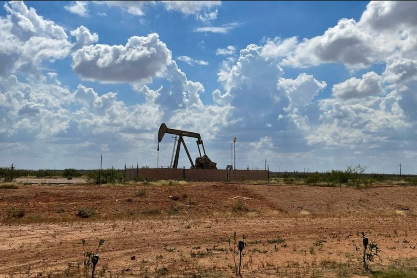 Oil edges higher as cautious optimism over Middle East talks supports markets ahead of US holiday