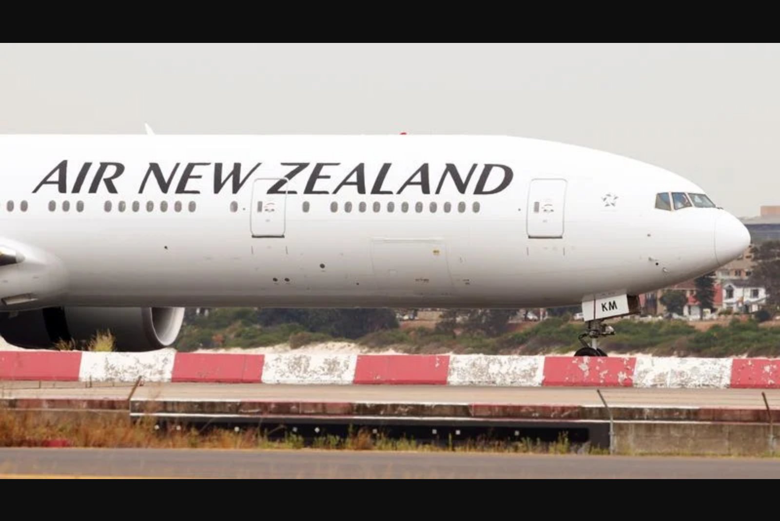 Air New Zealand Prices in High Jet Fuel Through 2027, Offsets Limited