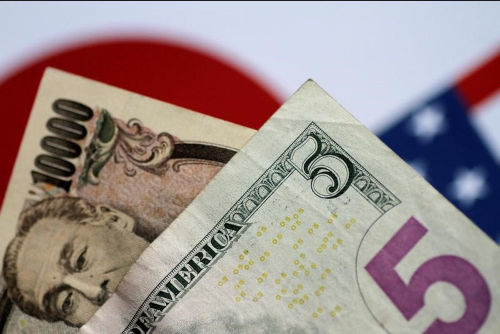 Asian FX Mostly Range-Bound as Dollar Pauses; Yen Under Pressure Ahead of Snap Election