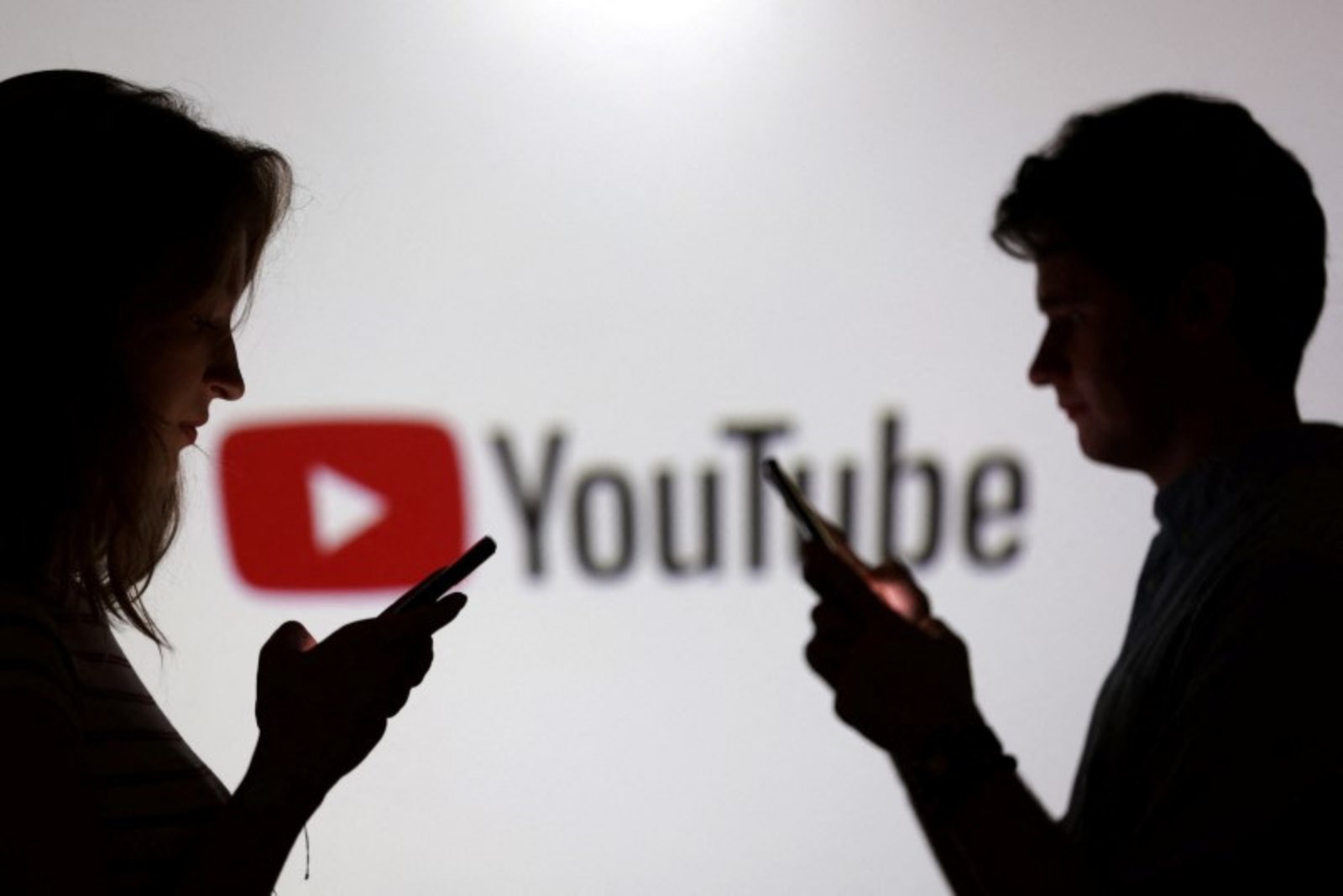 YouTube, Snapchat and TikTok Reach Settlements in Kentucky School District Case