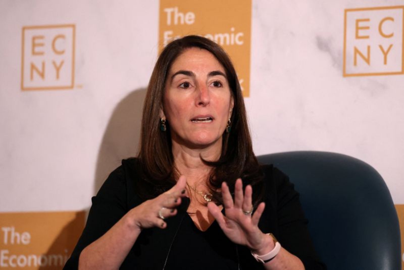 Cleveland Fed's Hammack Urges Holding Rates Steady, Says Iran Conflict’s Economic Toll Is Still Unclear