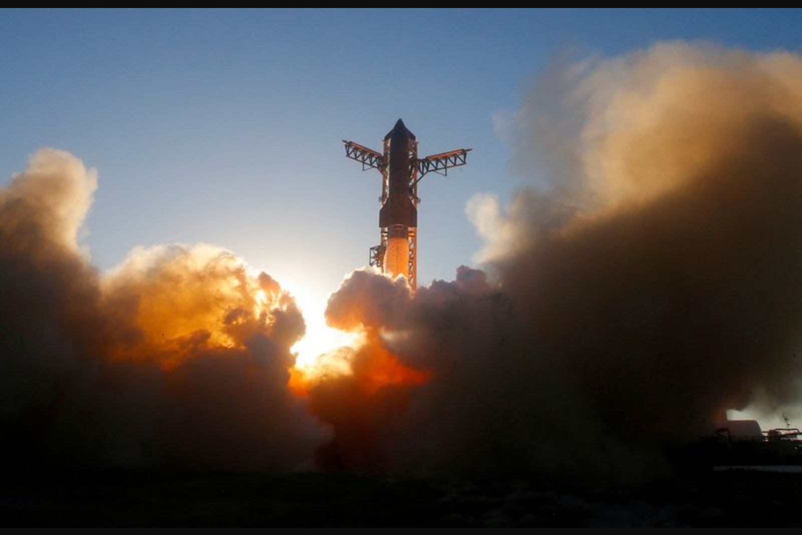 SpaceX public filing lifts veil on finances, strategy behind sweeping IPO bid