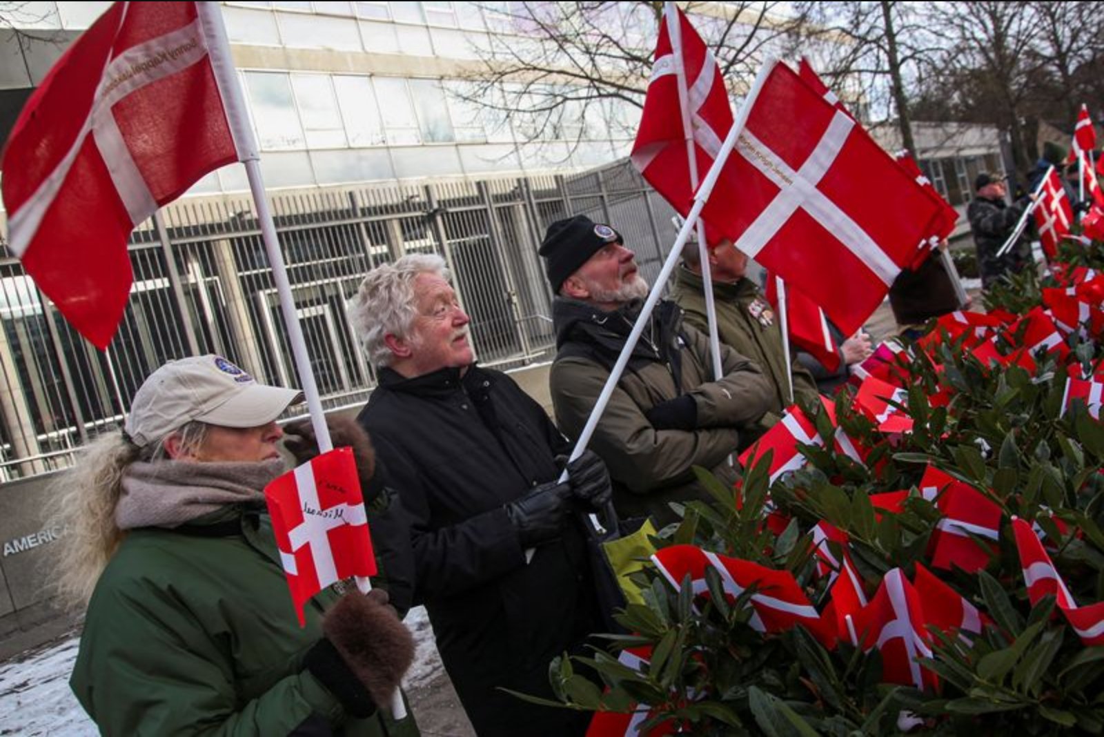 Danes Rally at U.S. Embassy to Defend Veterans After Trump's Remarks