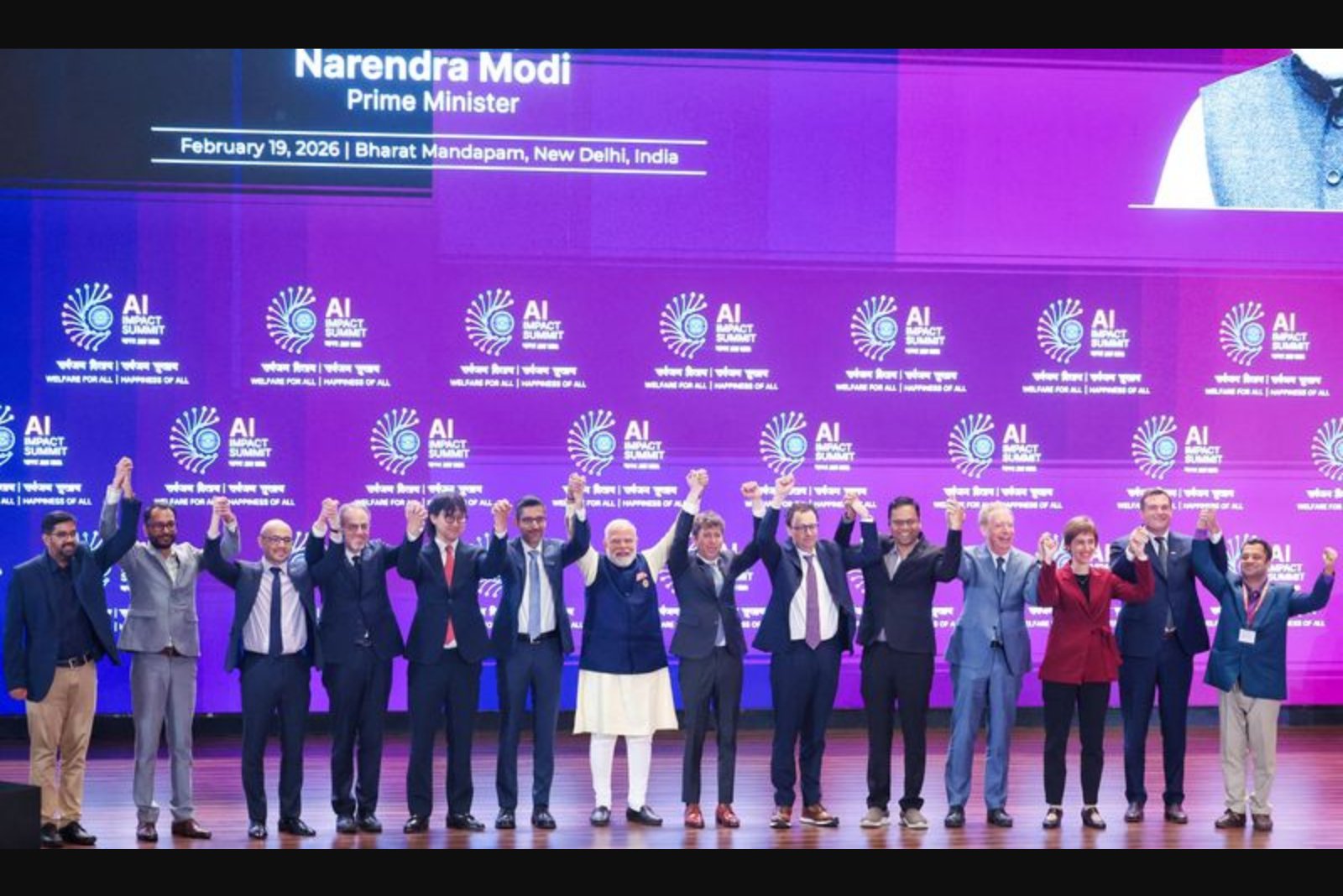 Moment of Unity at India AI Summit Highlights Tensions Between Altman and Amodei