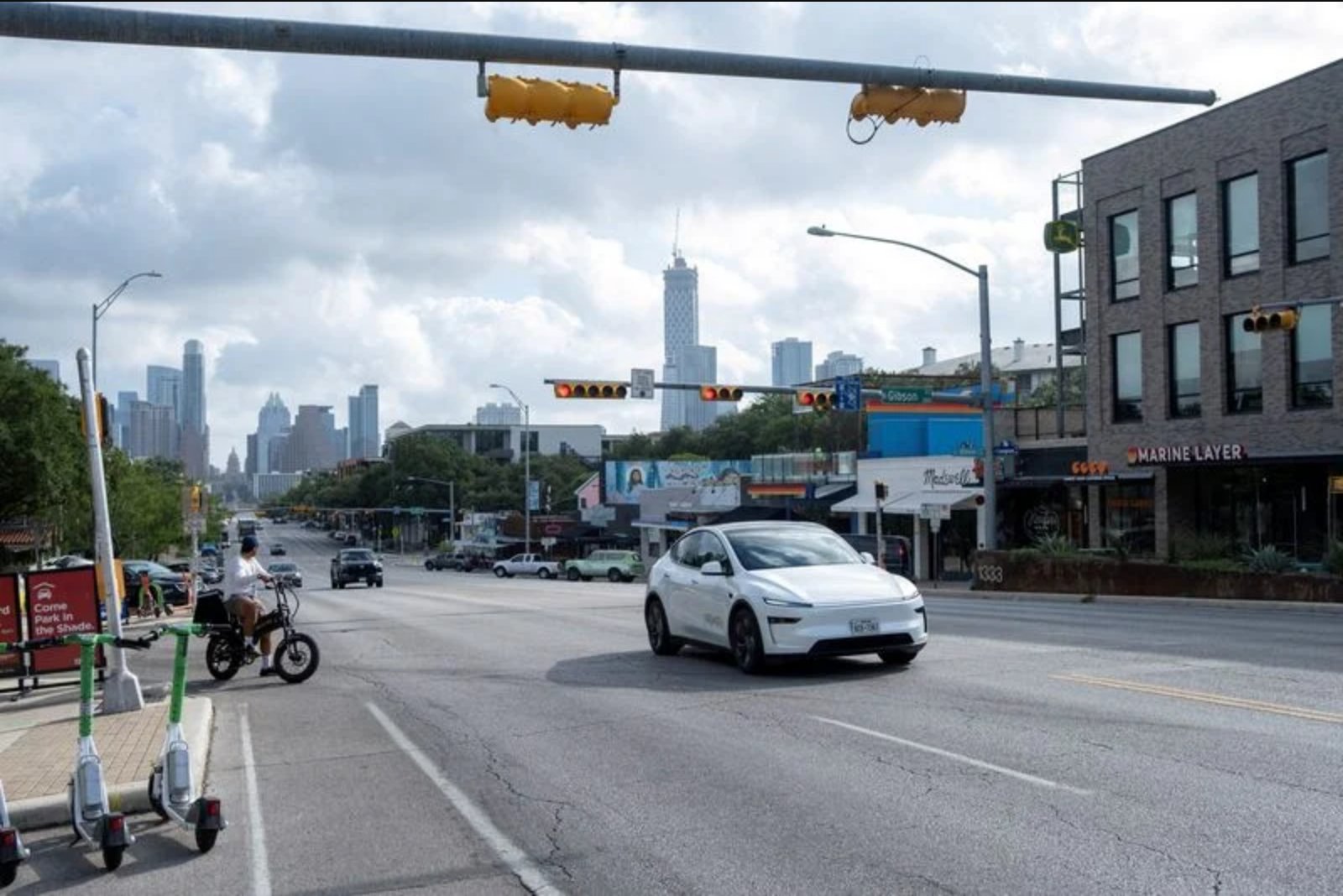 Tesla activates unsupervised robotaxi fleet across Austin metro area