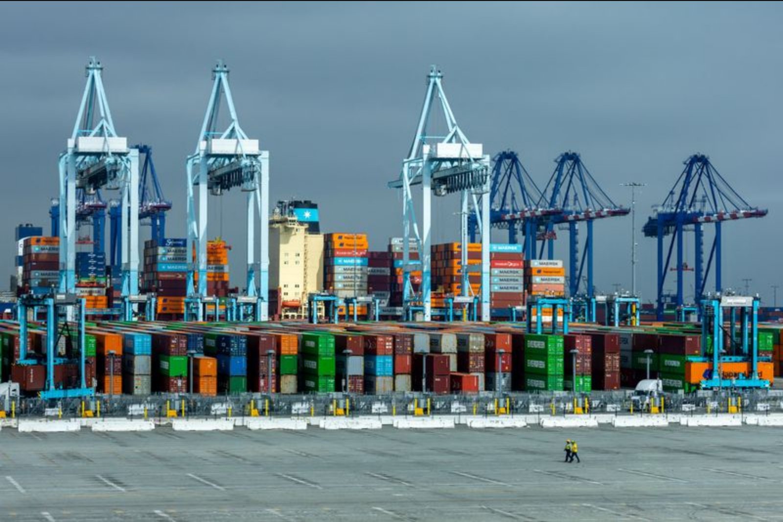 Port of Los Angeles Largely Shielded from Iran Conflict Shipping Disruptions, Executive Says