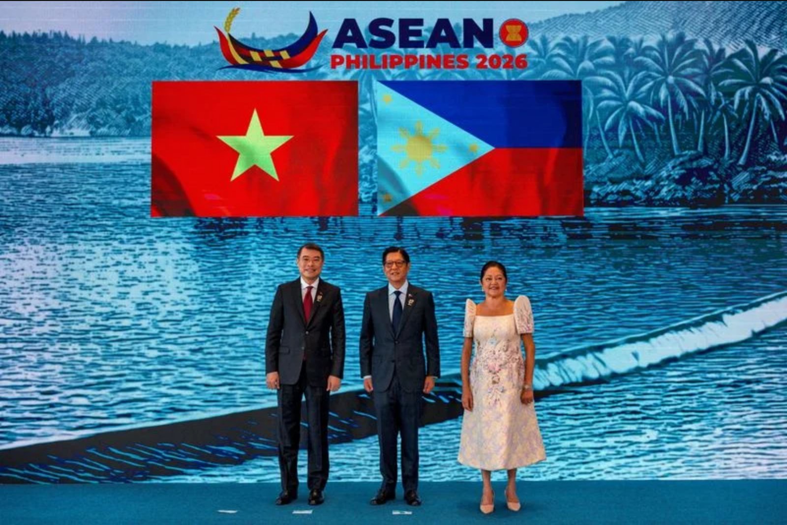 Philippines and Vietnam Raise Partnership, Declare South China Sea Peace 'Non-Negotiable'
