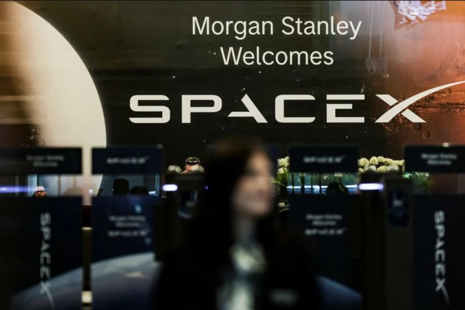 Wall Street Rolls Out High-Profile SpaceX Events as IPO Nears