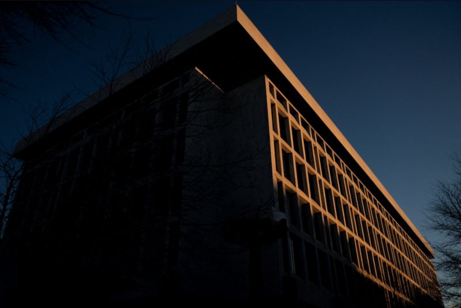 Fed and BoC Signal Vigilance as Energy Price Shock Tests Inflation Outlook