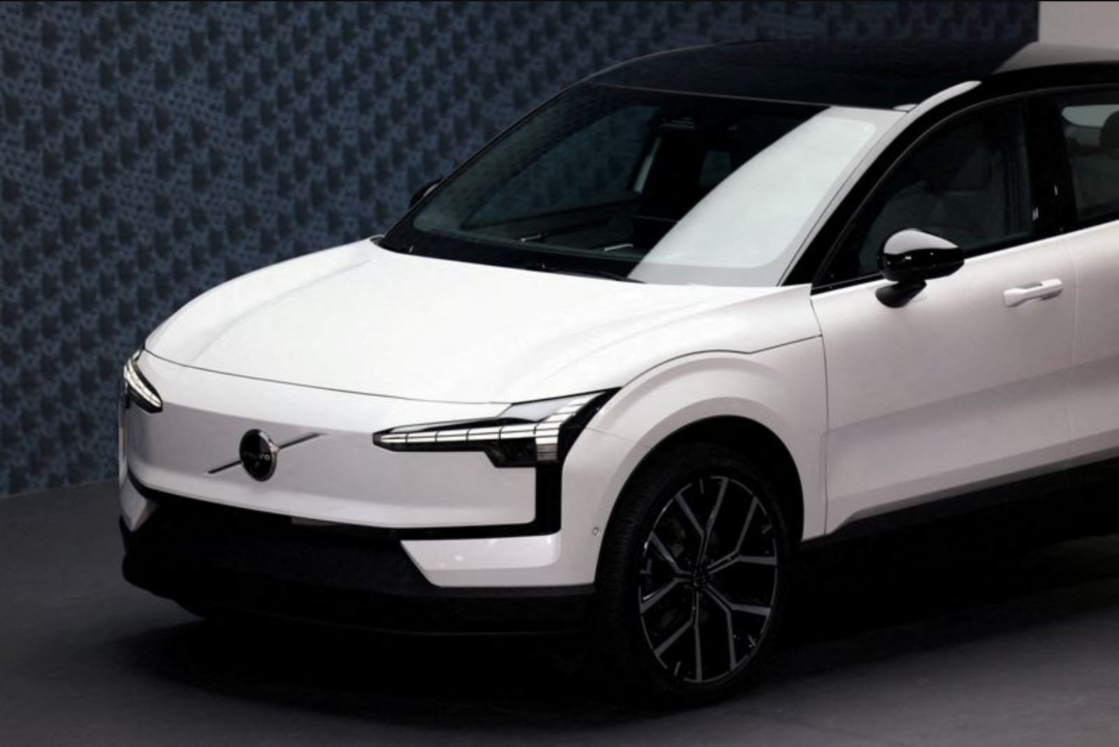 Volvo to Stop Selling EX30 Models in U.S. After 2026 Model Year