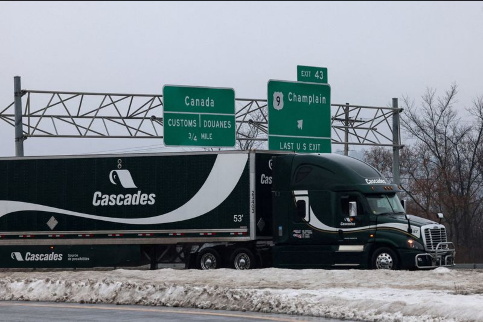 Railroads See Opening as Trucking Capacity Tightens, Pursue Freight Backhaul