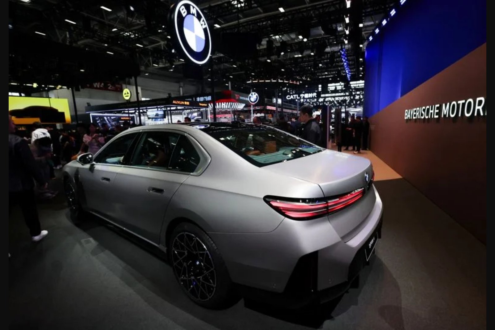 BMW Share Price Slides After Profit Warning, Cites China Weakness and Iran War Impact