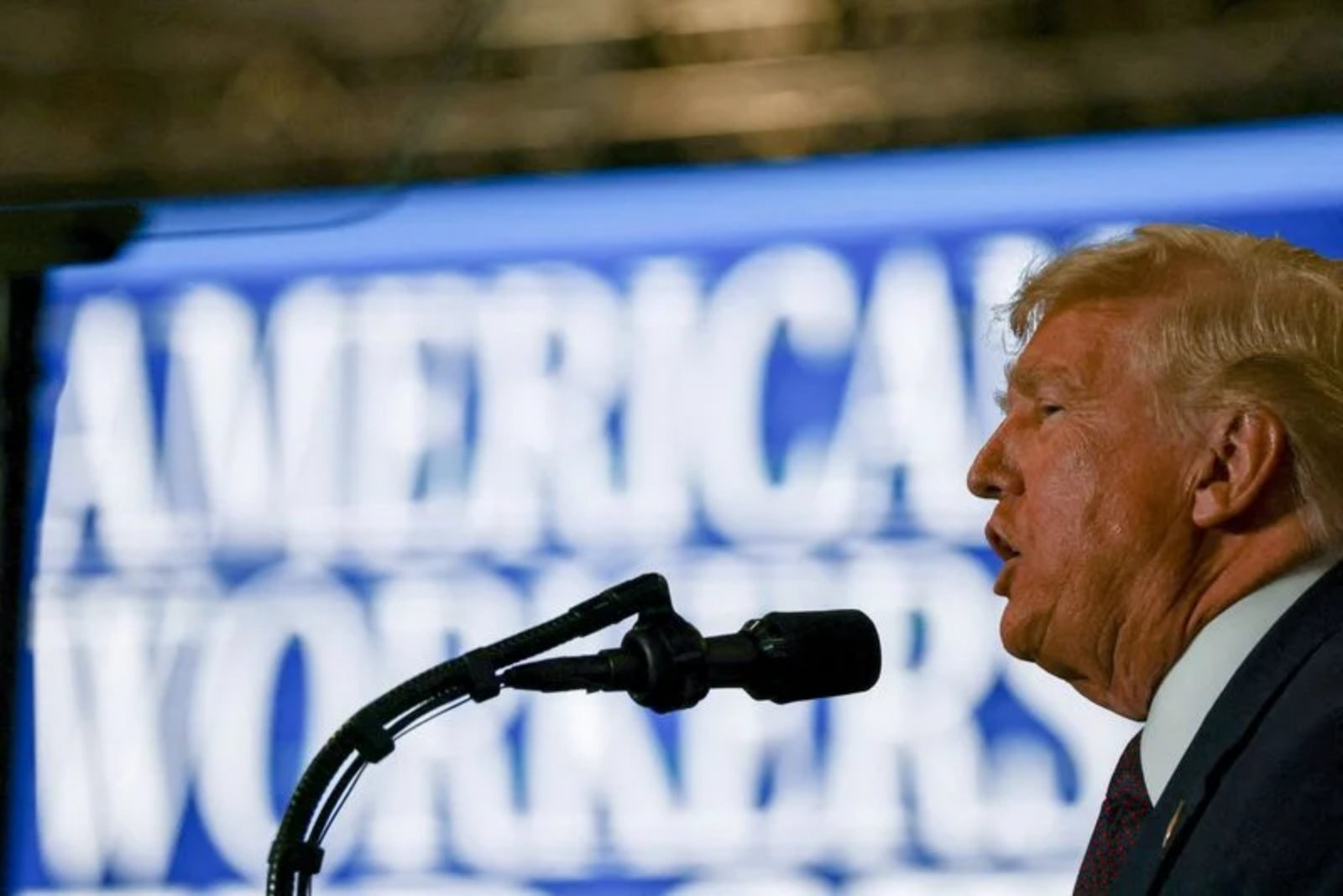 White House Hosts Munitions Makers as Administration Seeks to Rebuild Weapons Inventories