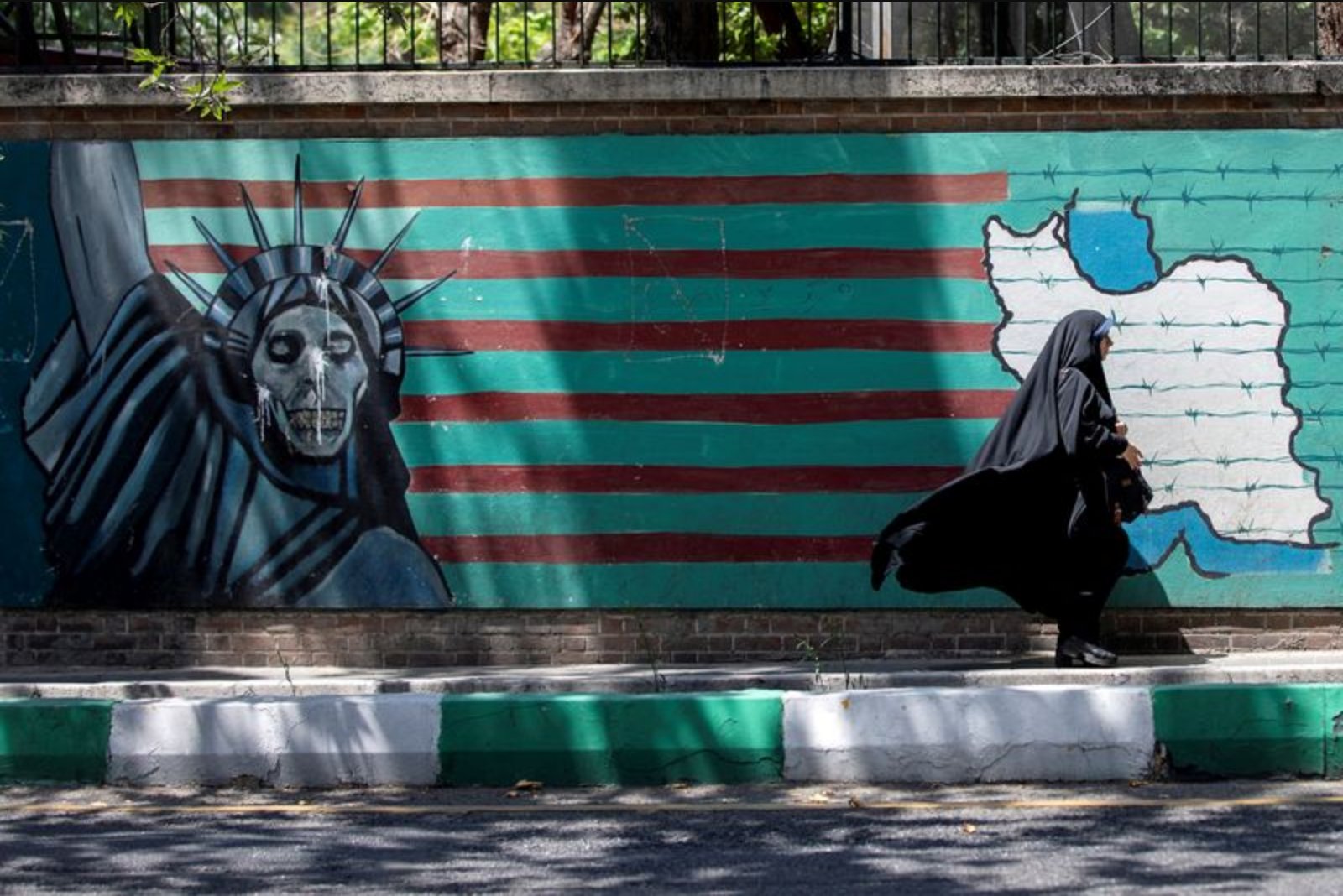 Markets Brace as Iran Ceasefire Hangs on U.S. Approval; Inflation and AI Moves Shape Risk Sentiment