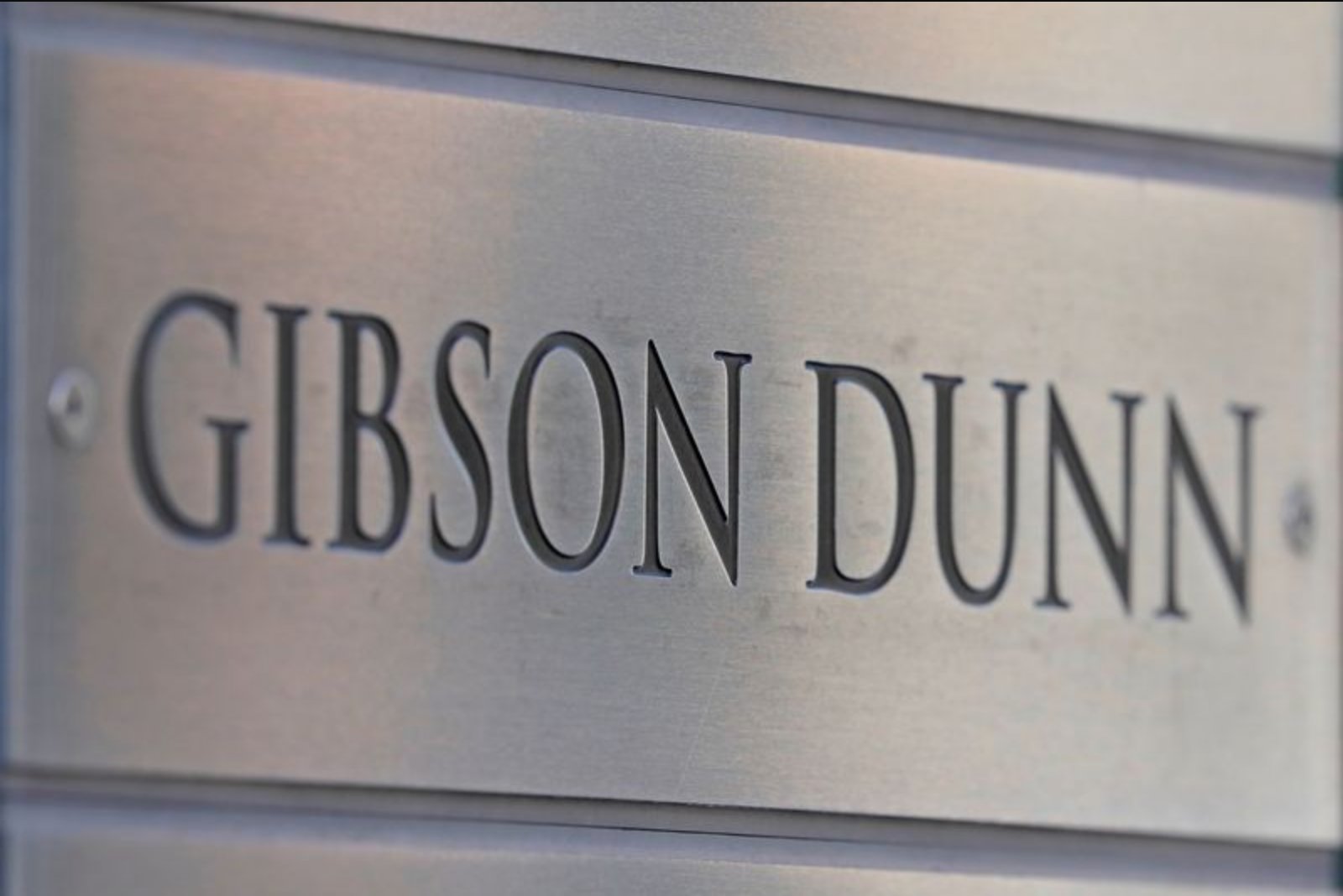 SpaceX and Underwriters Appoint Gibson Dunn and Davis Polk as Legal Counsel Ahead of Potential Mega-IPO