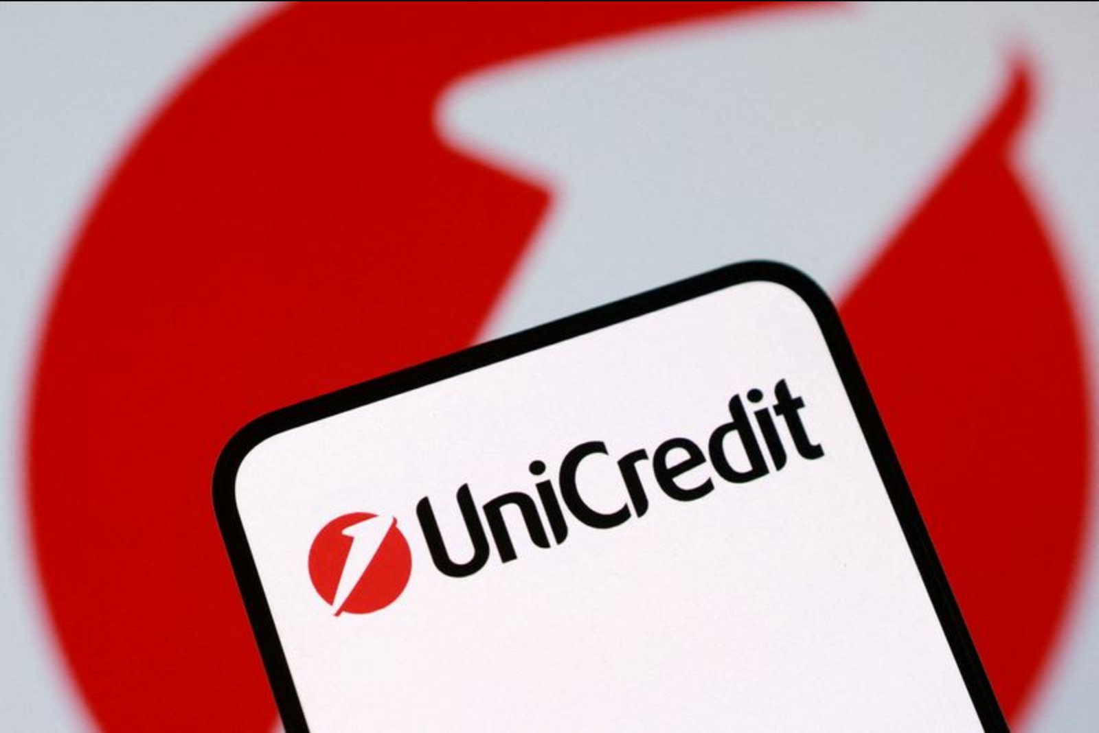 UniCredit director warns Europe less able than U.S. to shield banks from crypto-linked shocks