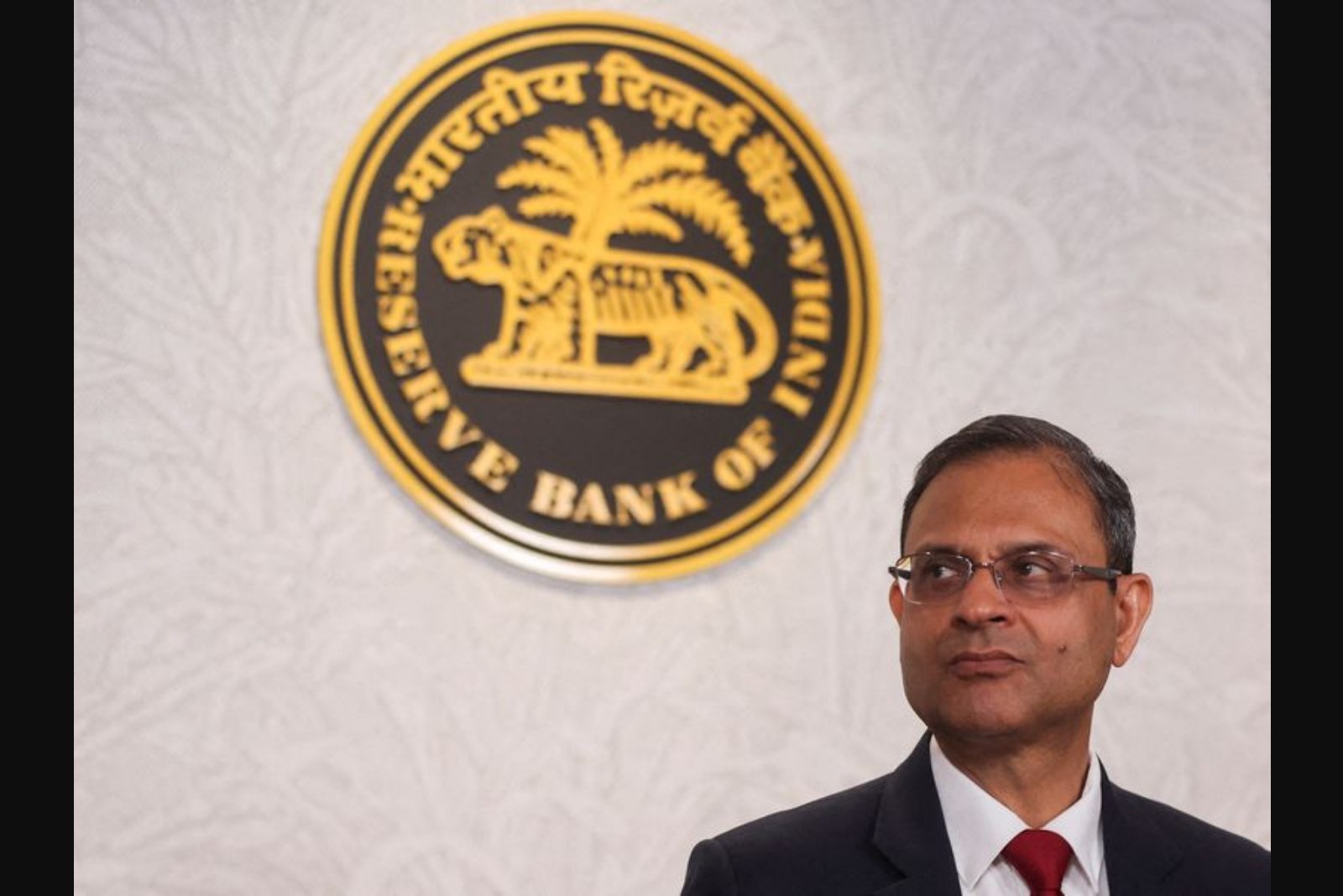 Most MPC Members See Policy Rates as Appropriate, Minutes Show