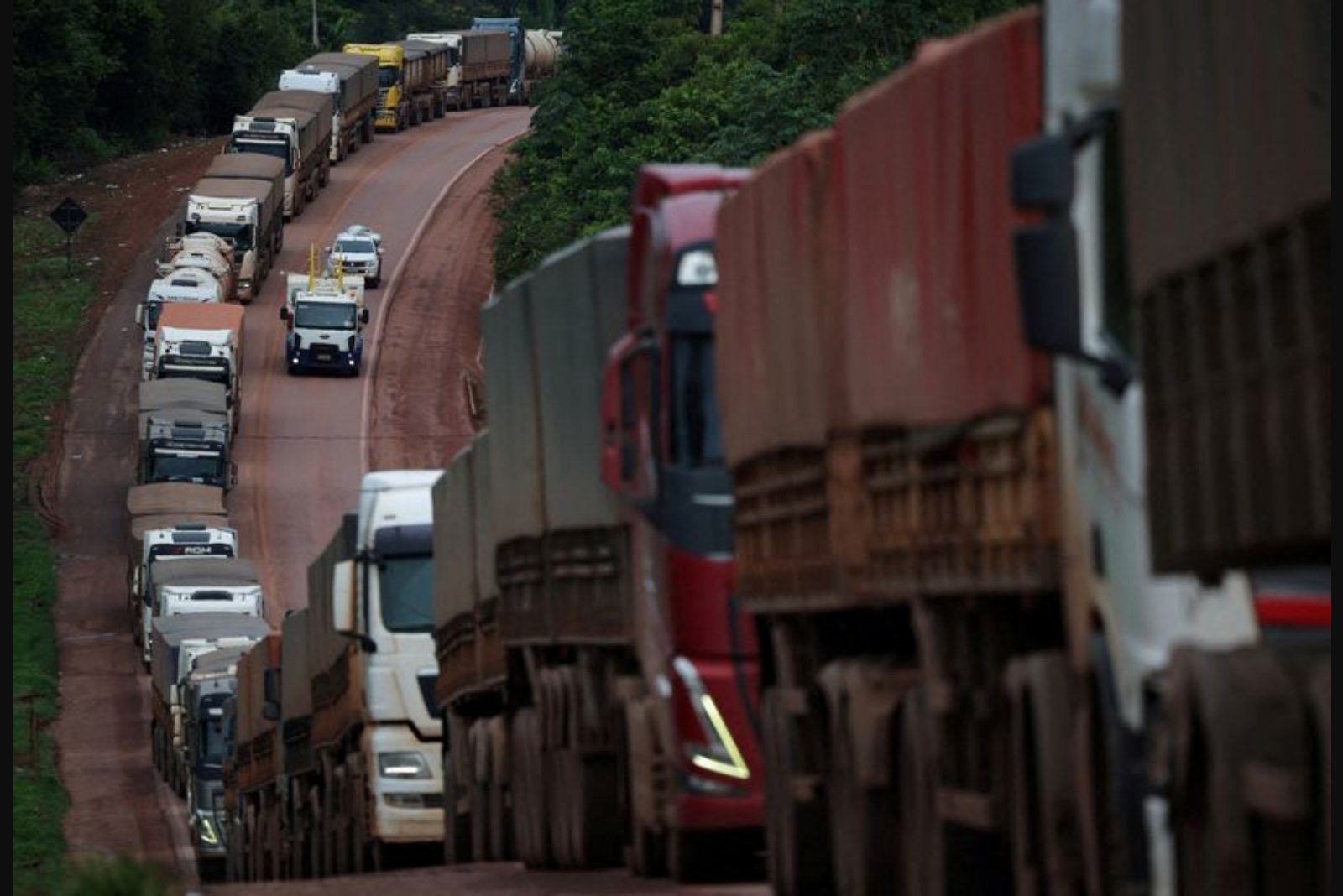 Brazilian Truckers Threaten Walkout as Diesel Costs Spike Amid Middle East Tensions