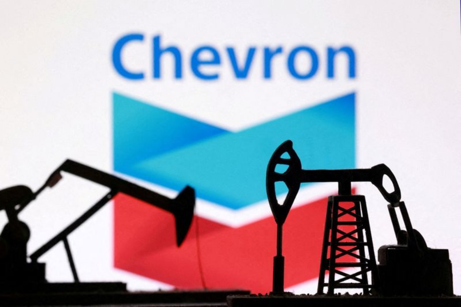 Chevron Seeks Control of Greek Offshore Block as Athens Reviews Seismic Data