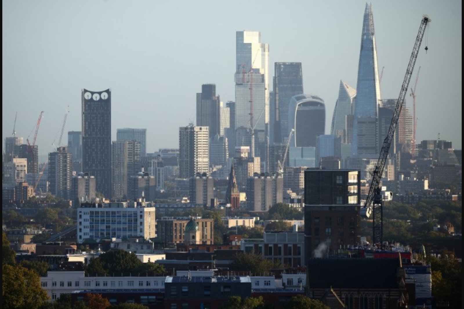 Surge of Foreign Offers Lifts UK M&A to $192 Billion by Mid-2026