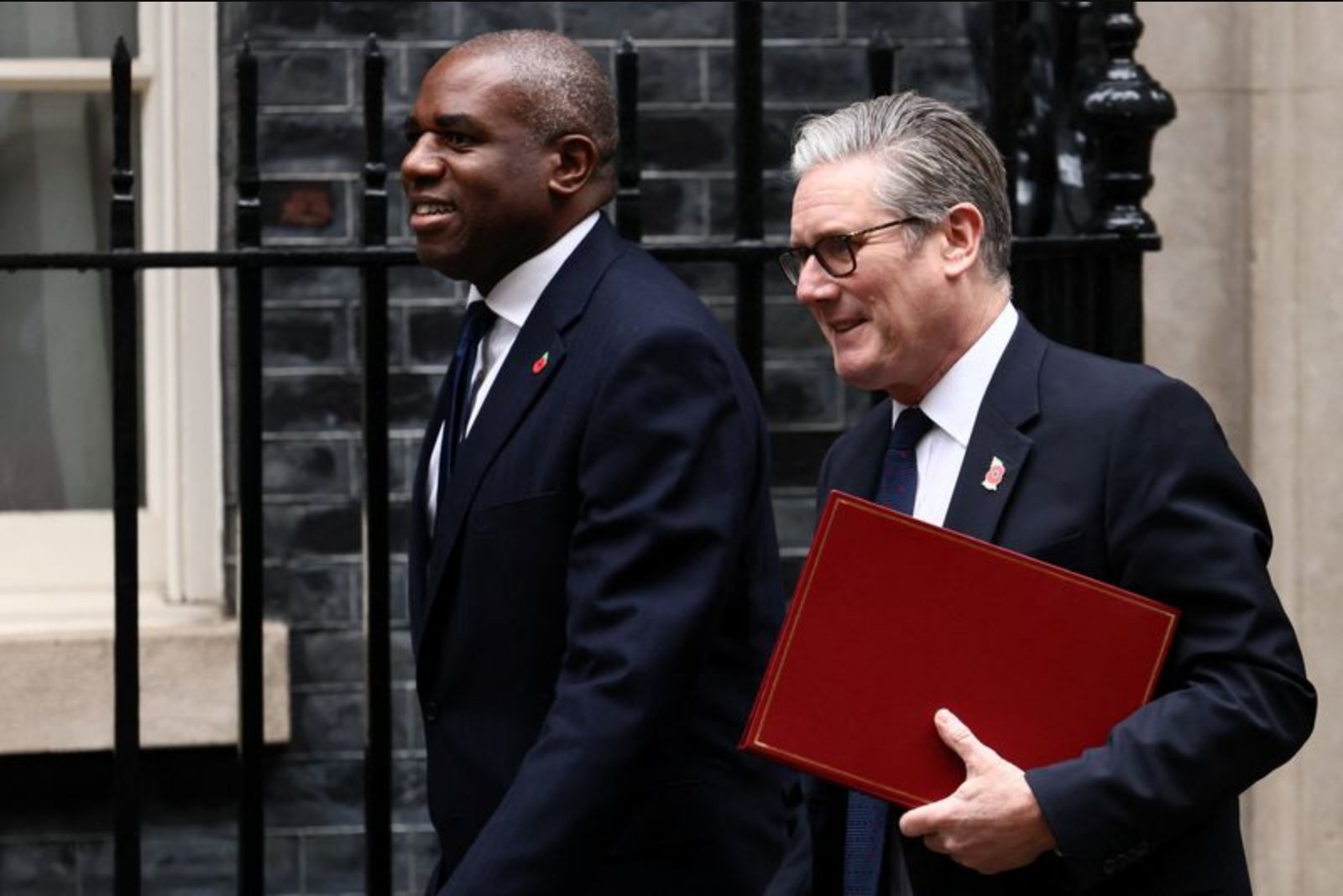 Lammy and Reed Publicly Back Starmer Amid Calls for Resignation
