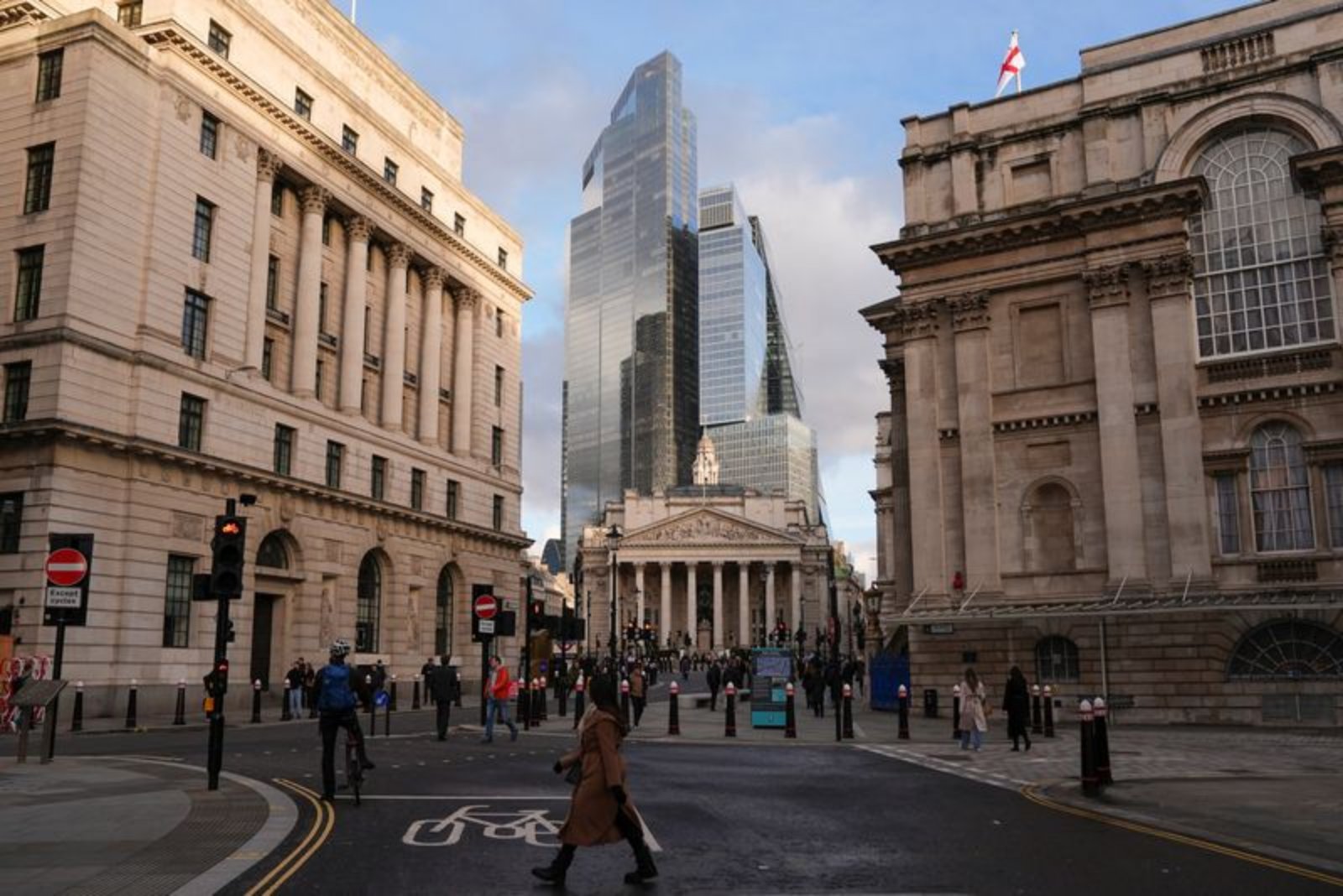 Reeves' Budget Update: Lower Inflation and Borrowing, Softer Near-Term Growth