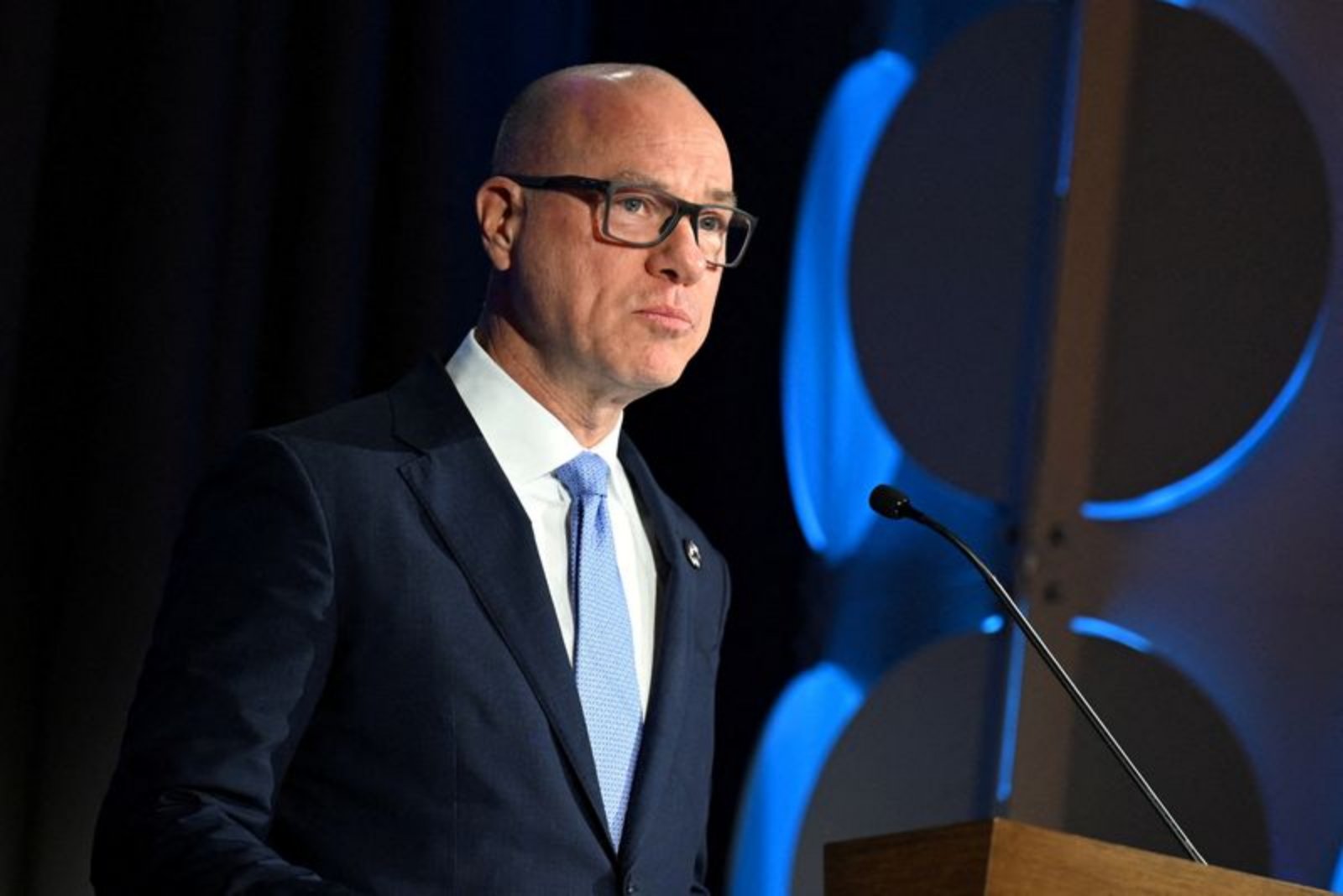 Senators Seek Clarity on FAA Chief’s Republic Airways Holdings and Possible Penalties