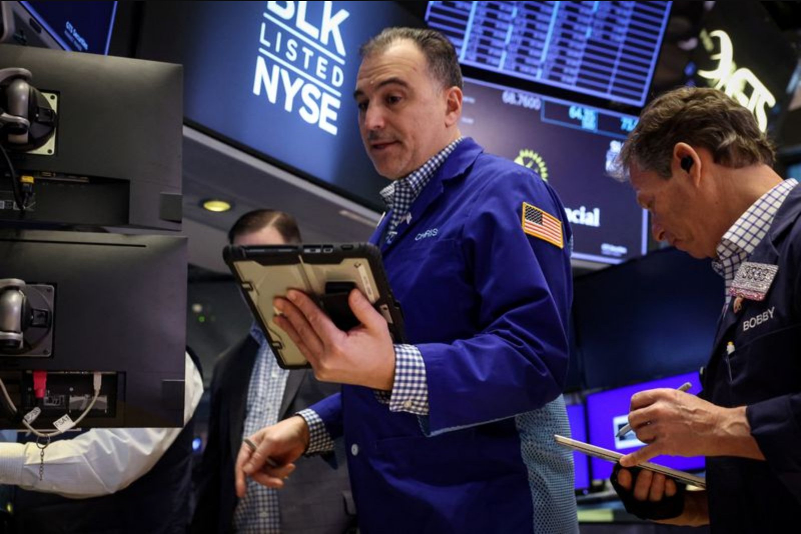 Markets Quiet as U.S. Reopens; Geneva Nuclear Talks Draw Background Attention