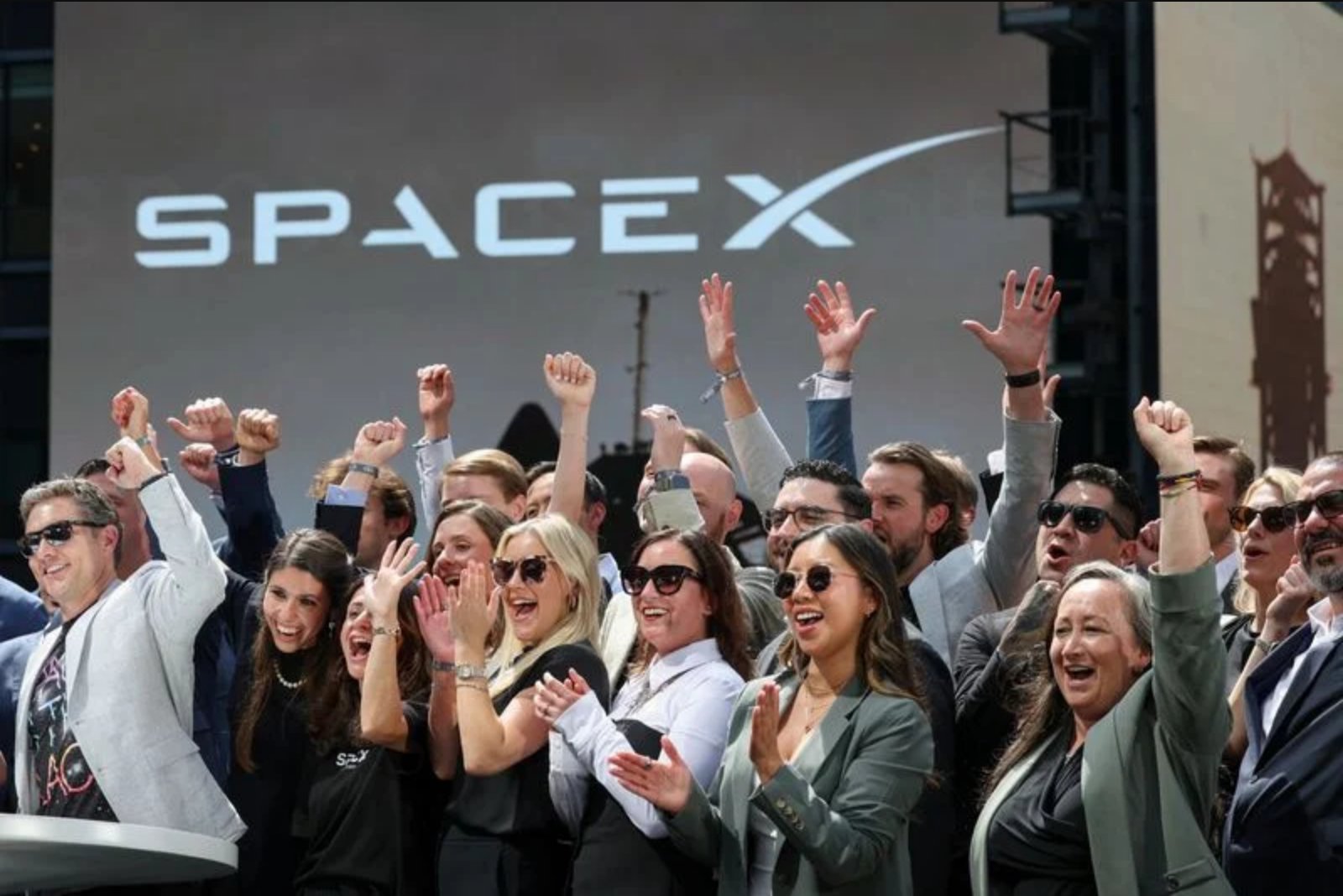 SpaceX’s Smooth Nasdaq Debut Establishes Playbook for Upcoming Mega-IPOs