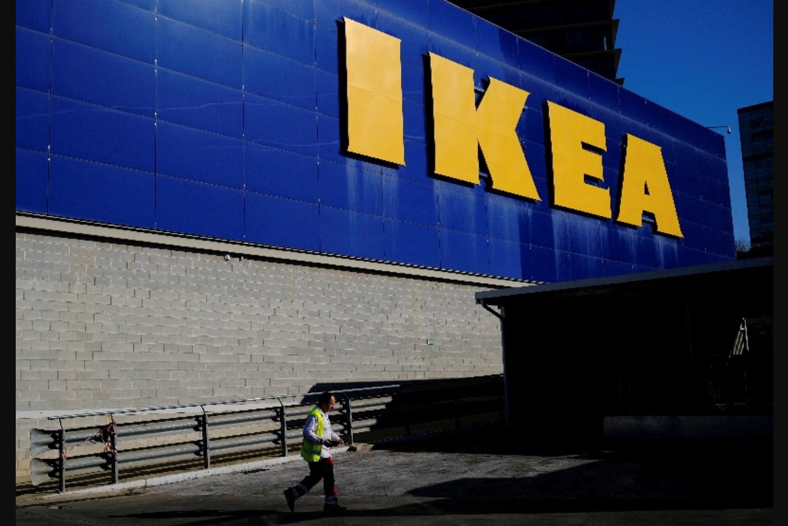 Inter IKEA to Cut 850 Roles as Sales Softness Forces Cost Reductions
