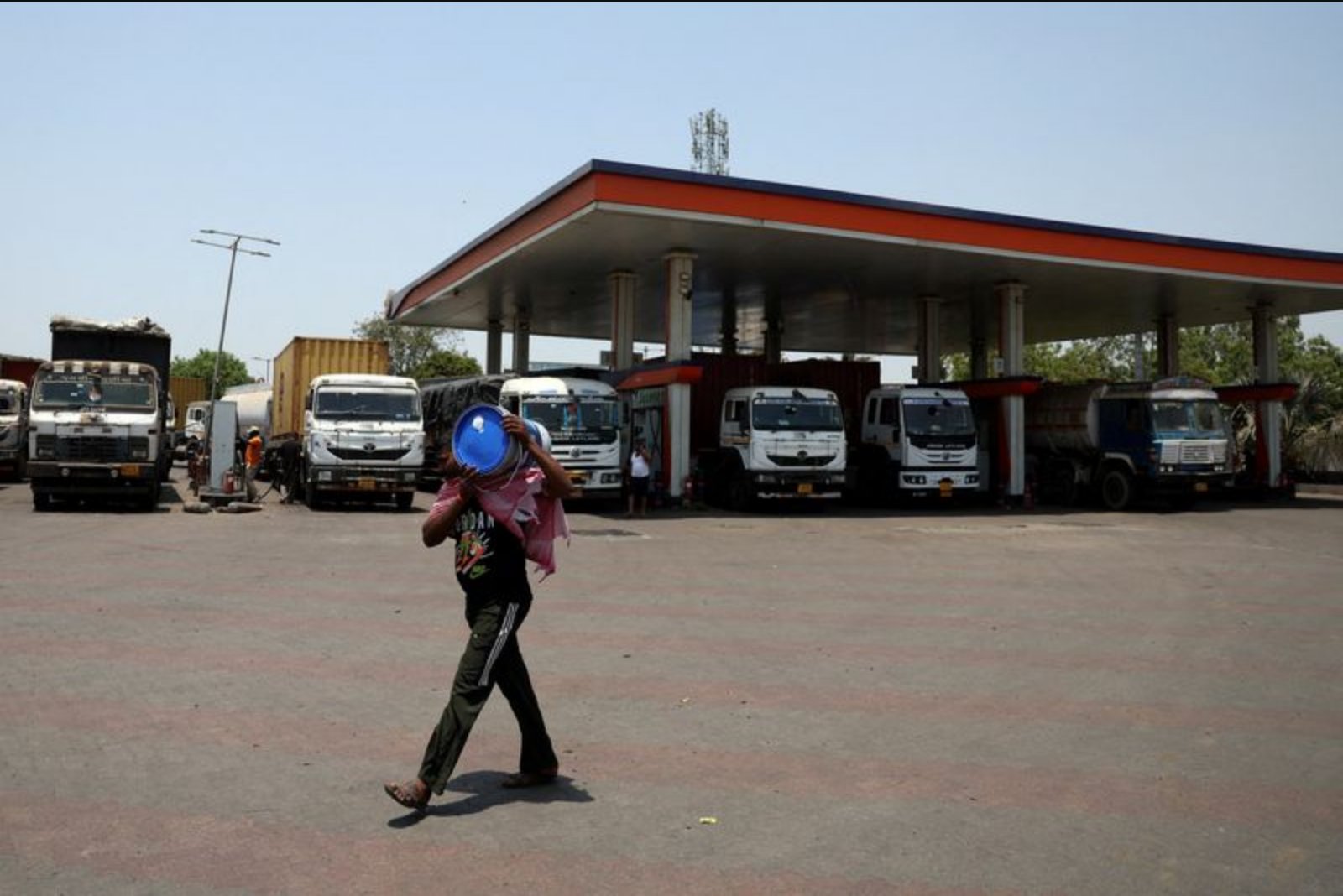 India Diversifies Crude Sourcing to Latin America and Africa as Hormuz Shipping Slows