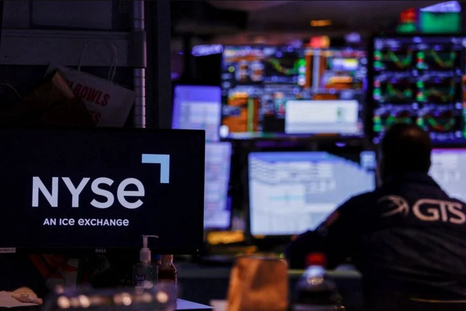 Wall Street Futures Mixed as CPI, Big Bank Results and Middle East Tensions Take Center Stage