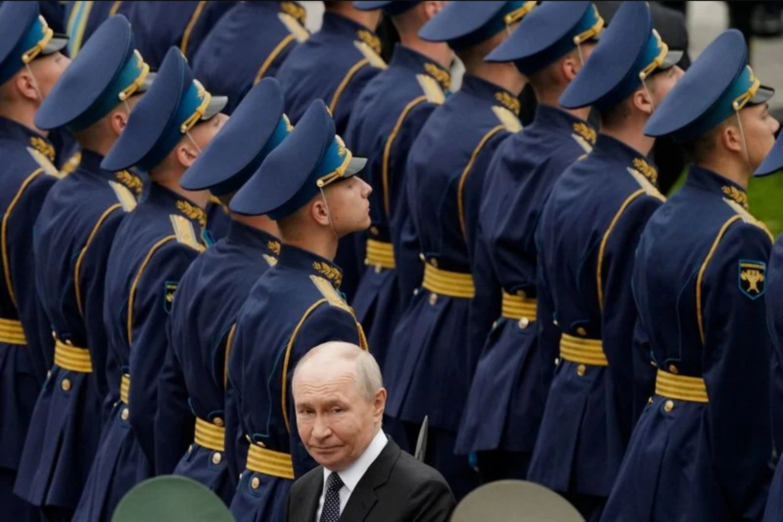 Russian Hardliners Push for Military Escalation as Ukraine Strikes Deep, Urging Break with U.S. Talks