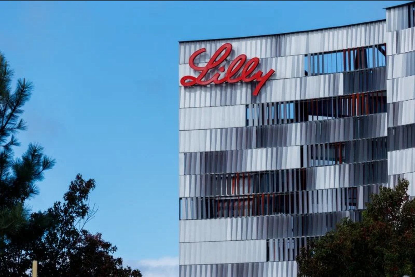 Lilly Extends Lead in Obesity Treatments as Rivals Surface New Data
