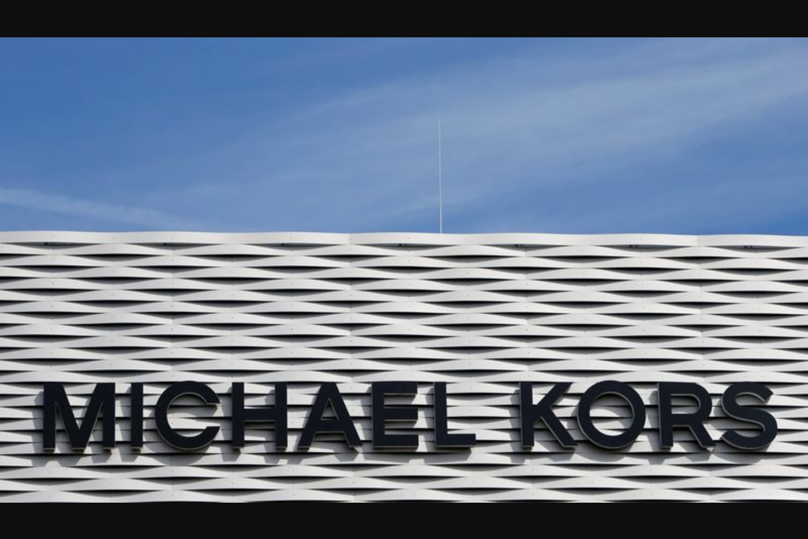 Capri Holdings Sees Annual EPS Above Street Estimates as Michael Kors Turnaround Drives Strategy