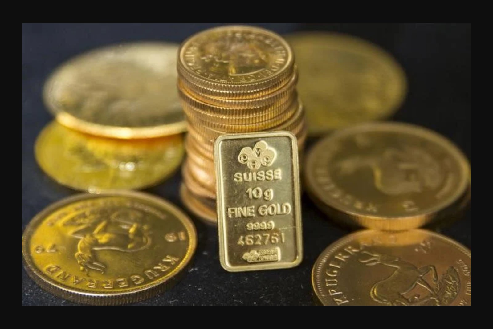 Gold Stabilizes After Sharp Two-Day Slide as U.S.-Iran Strikes Raise Inflation Concerns