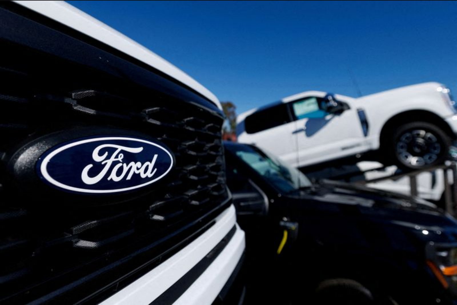 Ford Shares Jump 13% as Investors Rally Behind New Energy Storage Unit