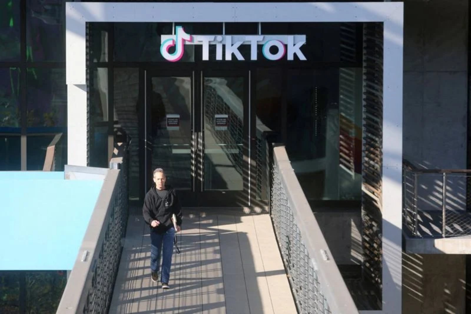 Florida Attorney General Sues TikTok, Alleges Violation of State Child Safety Law